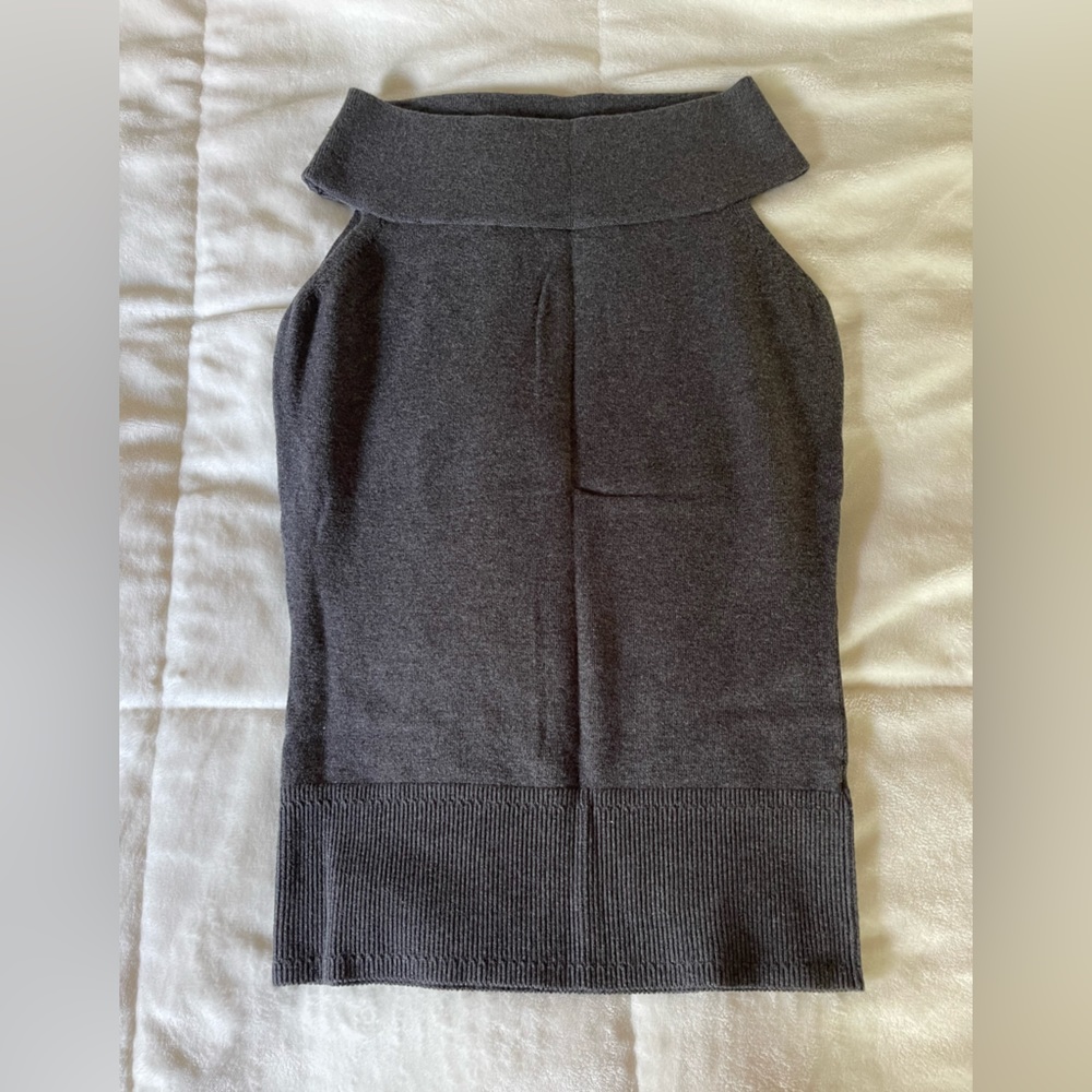 NWT The Limited boatneck sleeveless sweater - XS